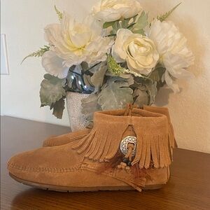 Minnetonka Tan Fringe Ankle Booties